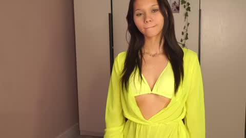 Snapshot of kissmesloww chatting on April 20, 2026, 1:58 pm Snezhana online show from April 20, 2026, 1:58 pm