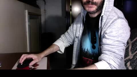 Snapshot of kissofbanned1983 chatting on October 30, 2025, 9:33 am kissofbanned1983 online show from October 30, 2025, 9:33 am