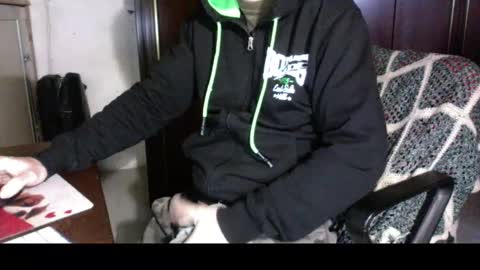 Snapshot of kissofbanned1983 chatting on November 23, 2025, 9:09 am kissofbanned1983 online show from November 23, 2025, 9:09 am