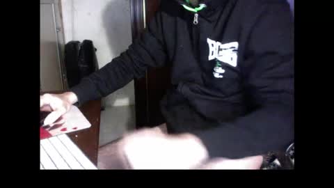 Snapshot of kissofbanned1983 chatting on November 28, 2025, 12:08 pm kissofbanned1983 online show from November 28, 2025, 12:08 pm