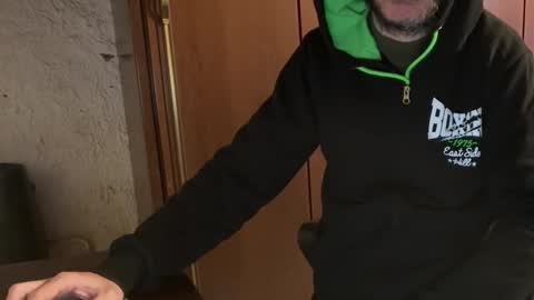 kissofbanned1983 online show from January 10, 2026, 9:44 am