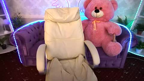 Snapshot of kitnis1love chatting on January 23, 2025, 8:02 pm kitness online show from January 23, 2025, 8:02 pm