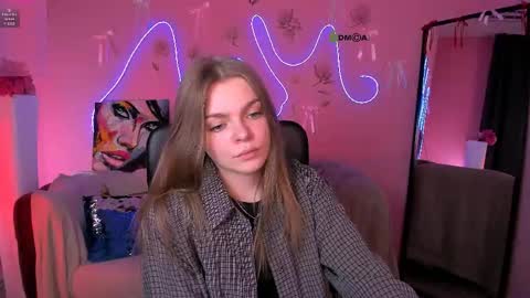 kitniss online show from April 30, 2026, 7:42 pm