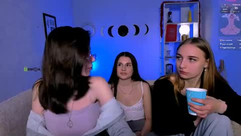 kitniss online show from May 2, 2026, 7:08 pm