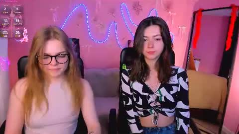 Snapshot of kitniss_dreamy chatting on June 9, 2026, 7:14 pm kitniss online show from June 9, 2026, 7:14 pm