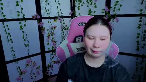 kitsune_little online show from August 3, 2026, 10:32 am