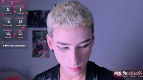 Snapshot of kitsuneplay_ chatting on August 7, 2026, 11:40 pm Salvatore online show from August 7, 2026, 11:40 pm