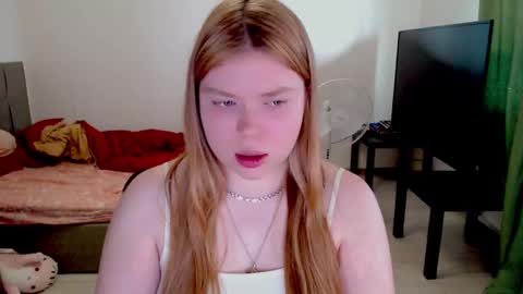 Snapshot of kitten_jenny01 chatting on March 31, 2026, 1:33 pm Jennyblonde and Emmabrunette online show from March 31, 2026, 1:33 pm