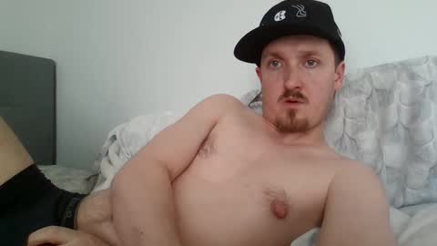 kittenfoxxx online show from March 4, 2025, 9:00 pm