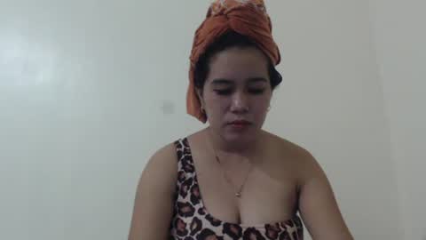 Snapshot of kittensquirtpussy chatting on January 5, 2026, 11:41 pm kittensquirtpussy online show from January 5, 2026, 11:41 pm
