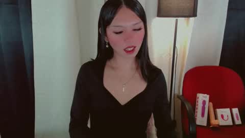 KITTY online show from November 7, 2025, 12:32 am