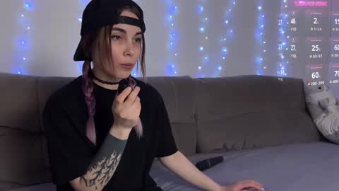 Snapshot of kittie_bear chatting on February 18, 2025, 8:03 pm Veronica online show from February 18, 2025, 8:03 pm