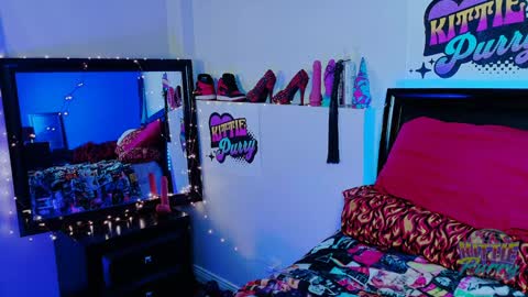 Snapshot of kittiepurry chatting on January 8, 2025, 5:16 am Kittie Purry online show from January 8, 2025, 5:16 am