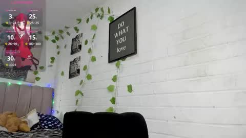  KITTY online show from February 4, 2026, 9:42 pm