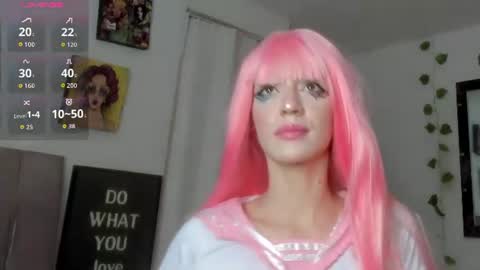  KITTY online show from July 23, 2026, 9:02 pm