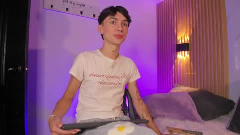 Snapshot of kitty__bunny chatting on May 28, 2026, 11:40 am kitty__bunny online show from May 28, 2026, 11:40 am
