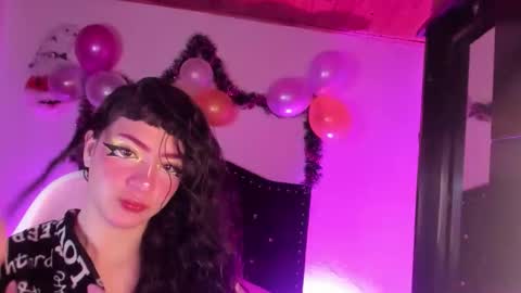 Snapshot of kitty__chs chatting on December 20, 2025, 11:28 am kitty__chs online show from December 20, 2025, 11:28 am