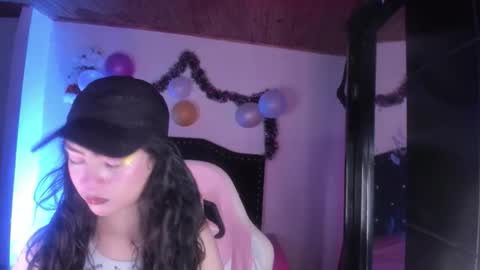 Snapshot of kitty__chs chatting on January 12, 2026, 11:48 am kitty__chs online show from January 12, 2026, 11:48 am