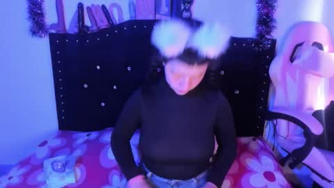 Snapshot of kitty__chs chatting on February 8, 2026, 1:36 pm kitty__chs online show from February 8, 2026, 1:36 pm