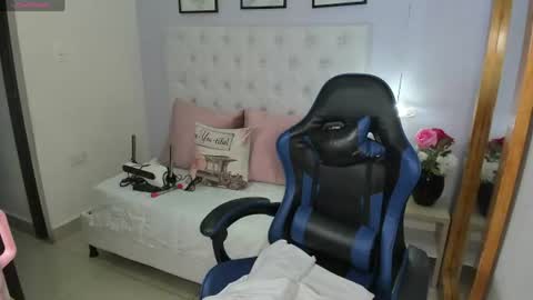 Snapshot of kitty_cayo chatting on July 15, 2026, 3:34 am Kitty Kayo online show from July 15, 2026, 3:34 am