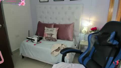 Snapshot of kitty_cayo chatting on July 23, 2026, 3:48 am Kitty Kayo online show from July 23, 2026, 3:48 am