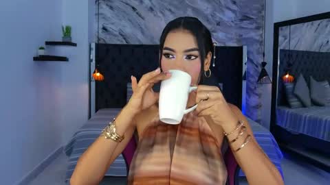Snapshot of kitty_collins_ chatting on May 29, 2026, 12:03 pm Kitty online show from May 29, 2026, 12:03 pm