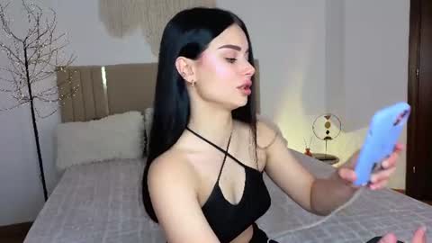 kitty_cut1ee_ online show from June 12, 2026, 7:40 am
