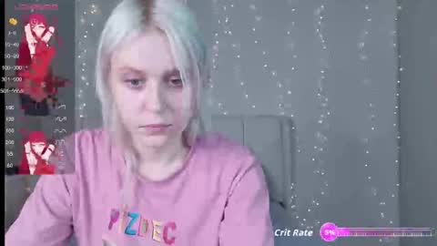 Snapshot of kitty_dora chatting on October 1, 2025, 9:04 am Evelyn online show from October 1, 2025, 9:04 am