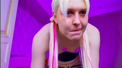 Evelyn online show from June 20, 2026, 1:36 pm