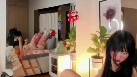 kitty online show from September 12, 2025, 10:10 pm