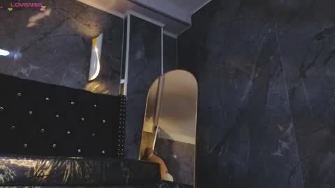 Snapshot of kitty_fox_b chatting on October 21, 2025, 1:23 pm kitty_fox_b online show from October 21, 2025, 1:23 pm