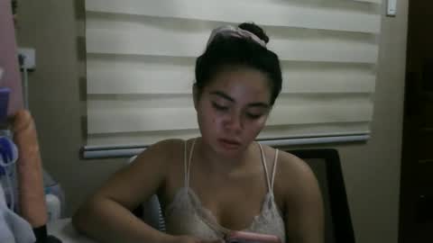 kitty_fussy online show from February 16, 2026, 12:01 pm