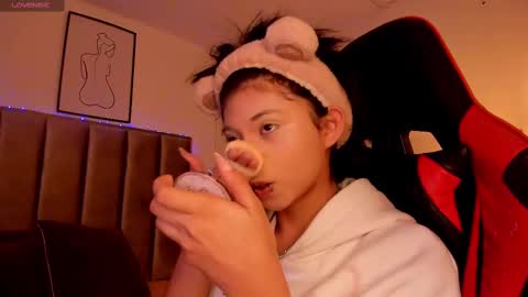 Camila online show from February 11, 2025, 2:25 am