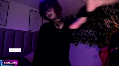 Camila online show from November 12, 2025, 2:23 am