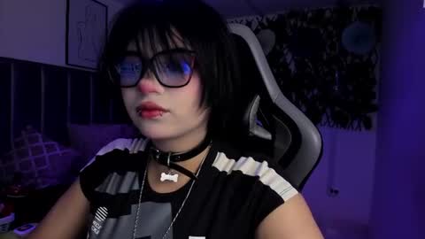 Snapshot of kitty_gang chatting on June 17, 2026, 1:30 am Camila online show from June 17, 2026, 1:30 am