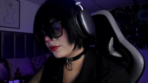 Snapshot of kitty_gang chatting on June 18, 2026, 1:50 am Camila online show from June 18, 2026, 1:50 am