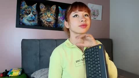 Snapshot of kitty_ganng chatting on May 11, 2026, 11:24 pm Kitty online show from May 11, 2026, 11:24 pm