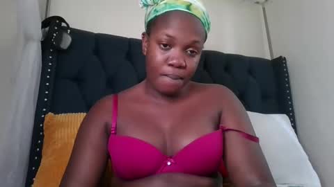 Snapshot of kitty_kerry chatting on October 31, 2025, 7:09 am kitty_kerry online show from October 31, 2025, 7:09 am