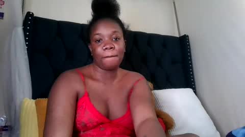 Snapshot of kitty_kerry chatting on July 11, 2026, 1:03 pm kitty_kerry online show from July 11, 2026, 1:03 pm