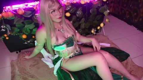 Kitty online show from April 24, 2026, 2:25 am