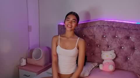 Snapshot of kitty_mia29 chatting on March 4, 2026, 5:35 am Kitty online show from March 4, 2026, 5:35 am