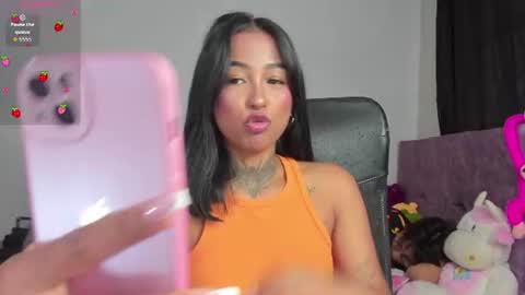 Snapshot of kitty_moon2 chatting on July 10, 2026, 10:34 pm Kitty online show from July 10, 2026, 10:34 pm