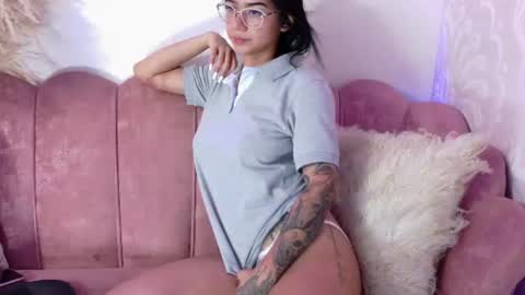kitty_nicolle online show from July 3, 2026, 1:17 pm
