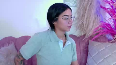 kitty_nicolle online show from July 6, 2026, 3:03 pm