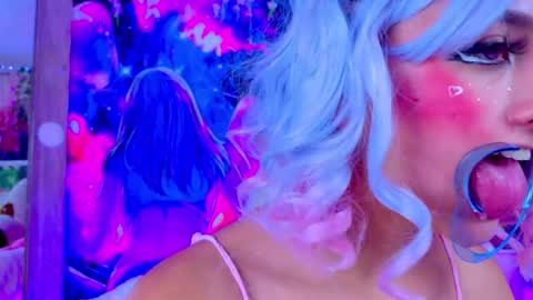 Snapshot of kitty_niki chatting on December 15, 2025, 9:52 pm Nicol Gomez online show from December 15, 2025, 9:52 pm