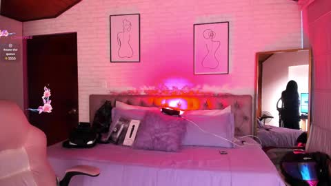Snapshot of kitty_pam chatting on May 28, 2026, 9:23 pm Kitty online show from May 28, 2026, 9:23 pm