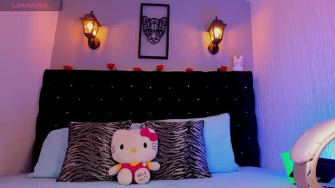 kitty_rose01 online show from April 25, 2026, 7:00 am