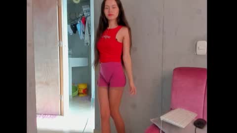 Snapshot of kitty_rose6147 chatting on November 5, 2025, 12:16 pm kitty rose online show from November 5, 2025, 12:16 pm