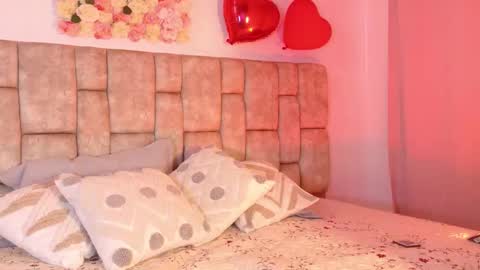 Snapshot of kitty_rose__ chatting on September 25, 2025, 12:31 pm Kitty Rose online show from September 25, 2025, 12:31 pm