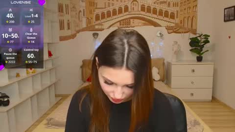 Kate online show from April 29, 2026, 5:52 pm